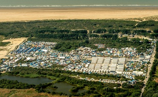 Vue aérienne de la «Jungle» de Calais