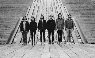 De gauche à droite: Hagni, Flore, Charles, Martin, Tom et David.