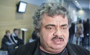 L'agriculteur à sa sortie du tribunal.