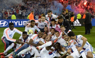 Largués à dix points de Monaco après 27 journées, les Lyonnais ont réussi leur folle remontée pour s'offrir une place en Ligue des champions le 7 mai.