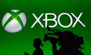 Le groupe informatique américain Microsoft a fait marche arrière mercredi sur les limitations qu'il entendait imposer pour l'usage des jeux vidéo d'occasion sur sa nouvelle console Xbox One, en réaction aux critiques des consommateurs.