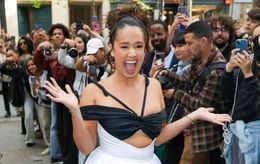 Quelles stars étaient présentes aux défilés haute couture ? 