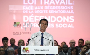 Pour l'occasion, Manuel Valls avait fait tomber la veste.