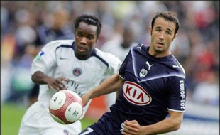 Bordeaux et le Paris SG se sont neutralisés (0-0), dans un match sans grand relief qui doit leur laisser un goût d'inachevé dans leurs quêtes respectives de la Ligue des Champions et du maintien, samedi en match avancé de la 32e journée de L1.