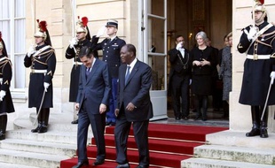Le président Alassane Ouattara a achevé vendredi à Paris une visite d'Etat de trois jours en "exhortant" les entreprises françaises à revenir en Côte d'Ivoire, après avoir signé un nouvel accord de défense et tourné la page des années de tensions sous Laurent Gbagbo.