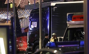Le camion qui a foncé dans la foule à Berlin, le 19 décembre 2016