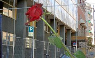 La rue Grubbegata, dans le centre d'Oslo, porte encore les stigmates de l'attentat à la bombe du 22 juillet.