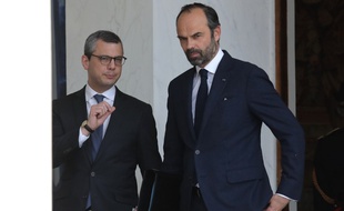 Alexis Kohler, secrétaire général de l'Elysée, accompagné d'Edouard Philippe, le 4 avril 2018.