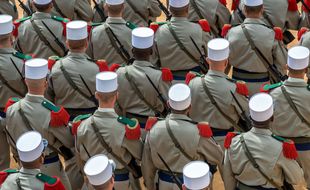 Des légionnaires commémorent l'anniversaire de la bataille de Camerone, le 30 avril 2016 à Nîmes.
