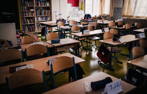 Une directrice d’école victime d’insultes homophobes se suicide le jour de la rentrée
