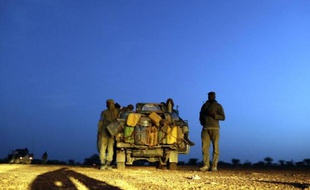 Des soldats maliens près de Kidal dans le nord du pays, le 29 juillet 2013