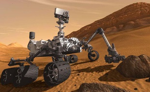 Vue d'artiste du robot Curiosity en pleine exploration sur Mars