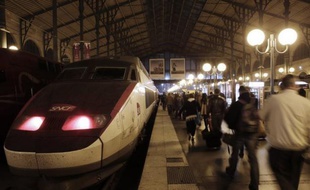 Le trafic est normal jeudi matin sur l'ensemble du réseau ferroviaire d'Ile-de-France quelques heures après une série d'incidents qui ont bloqué des dizaines de milliers de voyageurs, a-t-on appris auprès de la SNCF Transilien.