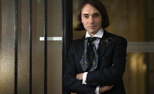 Cedric Villani a reçu la médaille Fields en 2010 et veut, aujourd'hui, partager et désacraliser les maths.