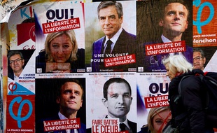 Les affiches des candidats à la présidentielle dans une rue de Paris, en avril 2017.