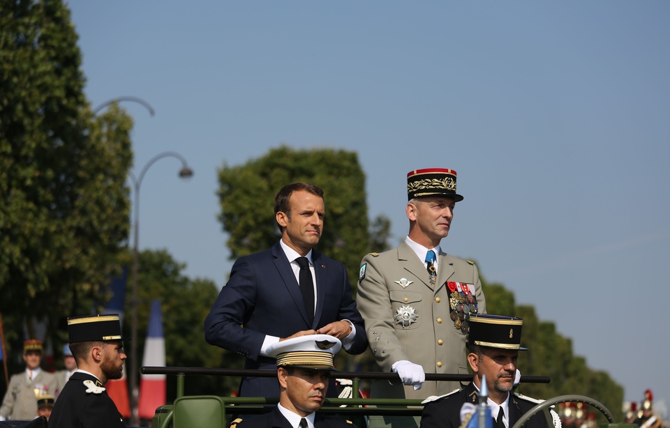 Après les propos de Macron sur Pétain, l'Elysée tente d'apaiser la polémique 960x614_emmanuel-macron