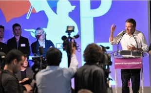 Nicolas Dupont-Aignan, le 12 septembre, lors de l'université d'été de son parti.