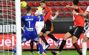 Buteur de la tête samedi face à Brest, le capitaine Damien Da Silva en est déjà à trois buts depuis le début de la saison.