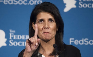 Le président élu Donald Trump a choisi mercredi la jeune gouverneure de Caroline du Sud, Nikki Haley, pour devenir la prochaine ambassadrice américaine auprès des Nations unies.
