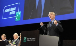 Les actionnaires de BNP Paribas doivent "s'attendre à une baisse sensible" du dividende versé par la banque, a prévenu mercredi le directeur général Baudouin Prot dans un entretien au quotidien Le Monde.