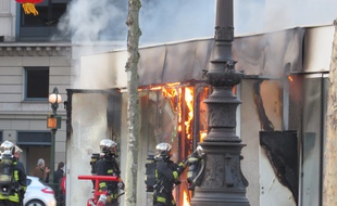 Incendie place de la République