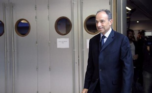 Le secrétaire général de l'UMP, Jean-François Copé, a estimé mercredi que le patron des sénateurs socialistes, François Rebsamen, avait "dit tout haut ce que tout le monde pense, à gauche comme à droite" en s'opposant au non-cumul des mandats.