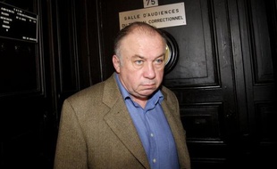 Le Français Dominique Alderweireld, dit "Dodo la Saumure", dont le nom a été cité dans l'affaire de prostitution du Carlton de Lille, a été condamné jeudi en Belgique à cinq ans de prison avec sursis pour ses activités de proxénétisme à la frontière franco-belge.