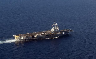 Le porte-avions français Charles de Gaulle en Méditerranée orientale, le 21 novembre 2015