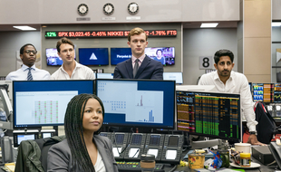 « Industry », diffusée ce lundi sur HBO et ce mardi sur OCS City, suit un groupe de jeunes loups de la finance à Londres.