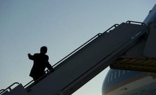 Le président américain George W. Bush a entamé lundi une tournée d'adieux en Europe qui devrait être dominée par la question de l'Afghanistan, le dossier du nucléaire iranien et la lutte contre le réchauffement climatique.