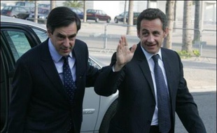 Au moment où les deux prétendants à l'Elysée tentent de séduire l'électorat centriste, les noms de François Fillon pour Nicolas Sarkozy et Dominique Strauss-Kahn pour Ségolène Royal sont les plus fréquemment cités comme futurs premiers ministres.