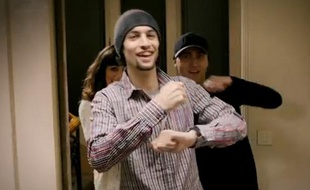 L'attaquant du PSG Javier Pastore, dans un clip musical du chanteur italien Beenzo.