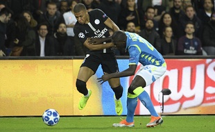Kylian Mbappe and Kalidou Koulibaly during the Group C UEFA Champions league match between PSG and Naples held at Parc des Princes Stadium. Paris, FRANCE-24/10/2018
