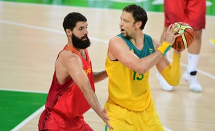 David Andersen (à droite), ici lors des JO de Rio contre Nikola Mirotic et l'Espagne.