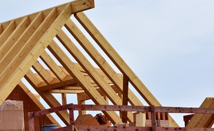 Une maison en travaux (Illustration)