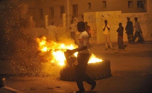 Le calme est revenu à Dakar samedi, après une vague de violences, marquées par un mort - un policier - à la suite de la validation vendredi soir de la candidature du chef de l'Etat Abdoulaye Wade à la présidentielle de février au Sénégal, a indiqué la police.