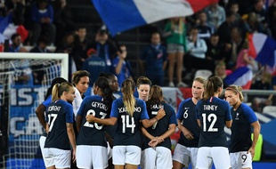 Les joueuses de l'équipe de France de football féminin au match France-Mexique à Amiens le 1er septembre 2018.