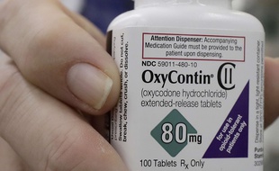 Une bouteille d'OxyContin dans une pharmacie de San Francisco. (illustration)