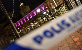 Illustration d'un cordon de sécurité mis en place par la police suédoise, le 23 décembre 2015.