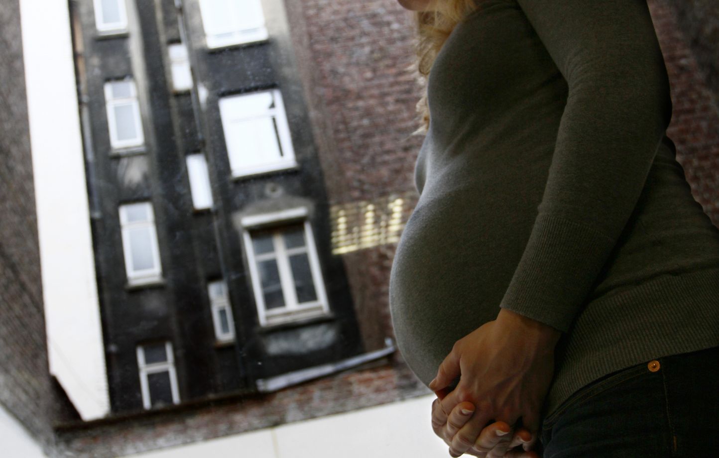 Lille, le 2 mars 2012. Illustration femme enceinte.