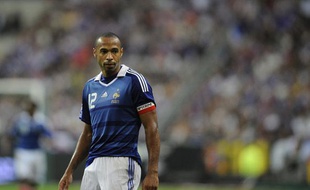 L'attaquant de l'équipe de France Thierry Henry, lors du match France - Roumanie du 5 septembre 2009 au Stade de France.