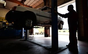 Illustration d'un garage automobile.