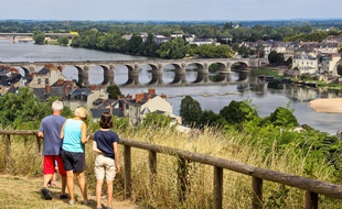 Illustration de la Loire à Saumur.