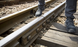 Des voies de chemin de fer (Illustration). // Photo : V. Wartner / 20 Minutes