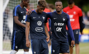Coman et Evra à l'entraînement avec les Bleus.
