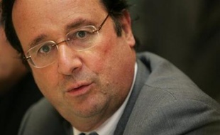 Neuf mois après la victoire de Nicolas Sarkozy, le PS rêve d'un succès au goût de revanche aux municipales et cantonales, lui permettant de se remettre en selle face à un exécutif affaibli mais qui entend poursuivre les réformes jusqu'à l'échéance de 2012.