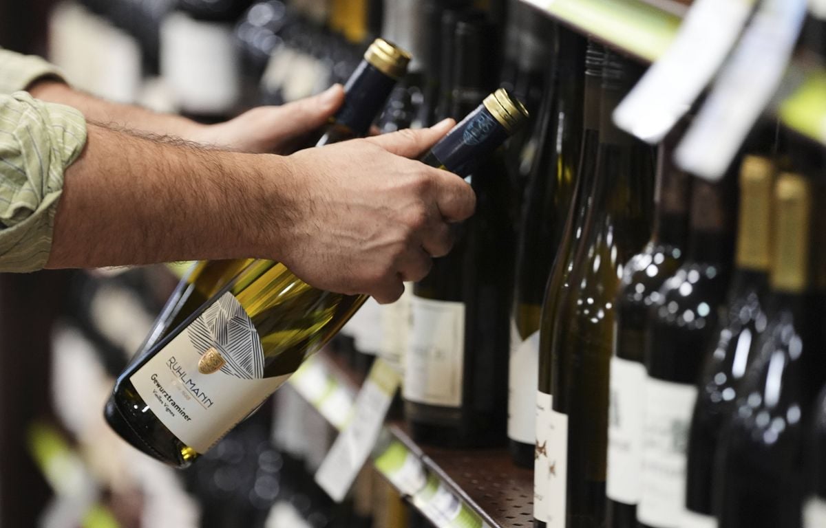 Droits de douane : « La situation ne peut en rester là » sur les vins, s'alarme la ministre Annie Genevard