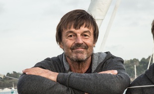 Nicolas Hulot sur un bateau.