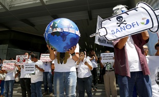 Manifestation contre la campagne de vaccination de Sanofi, le 5 mars 2018 aux Philippines.