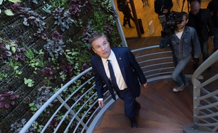 Nicolas Dupont-Aignan à Yerres, le 12 avril 2017.
